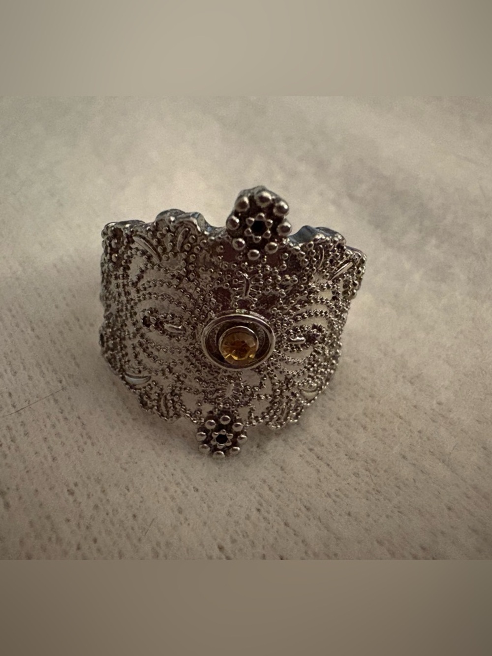 2/10✨Pretty ring